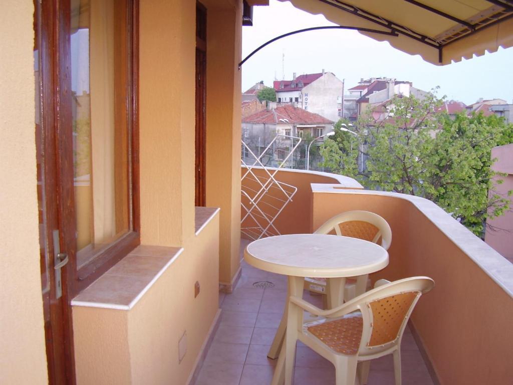 Hristovi Apartments & Studios Pomorie Phòng bức ảnh