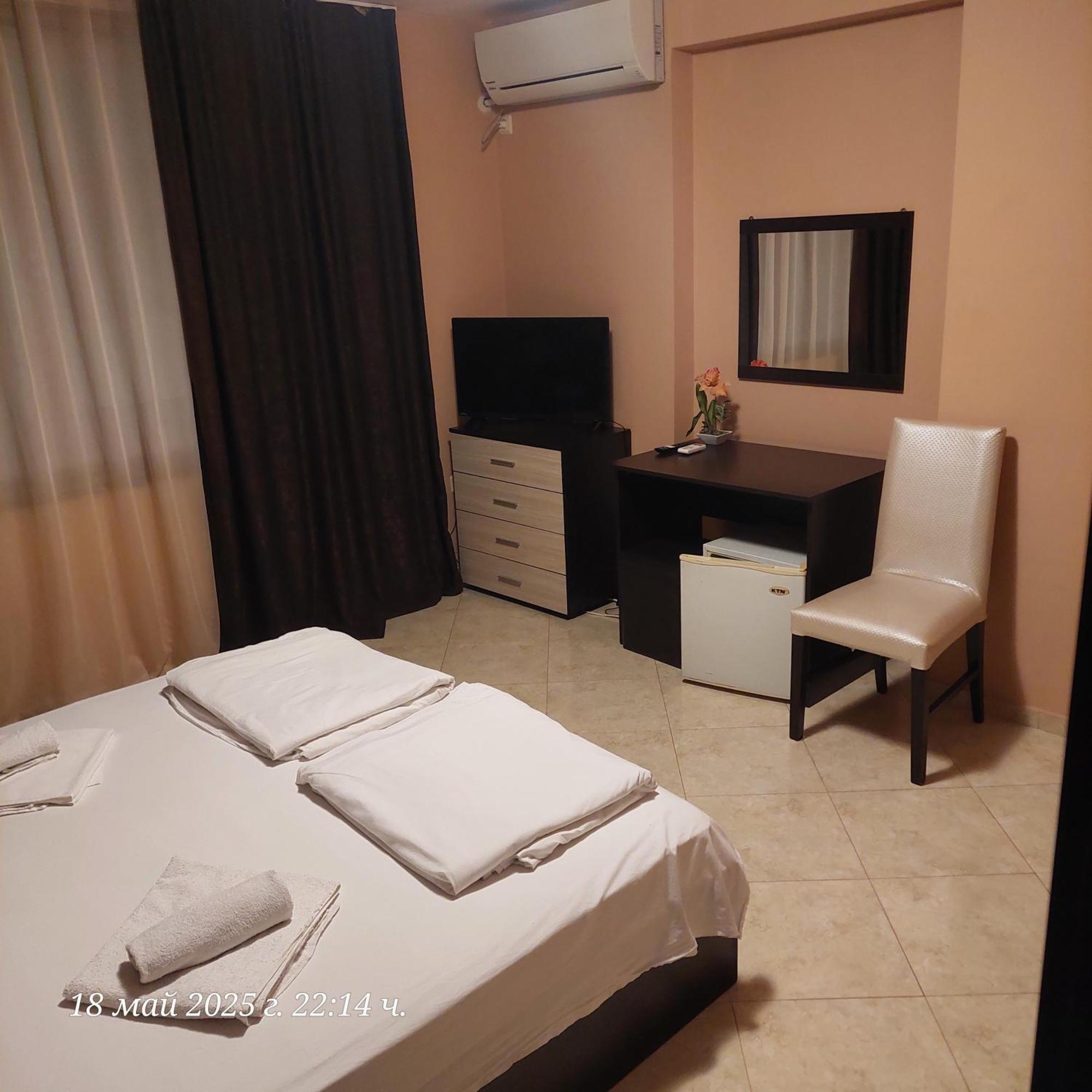 Hristovi Apartments & Studios Pomorie Ngoại thất bức ảnh