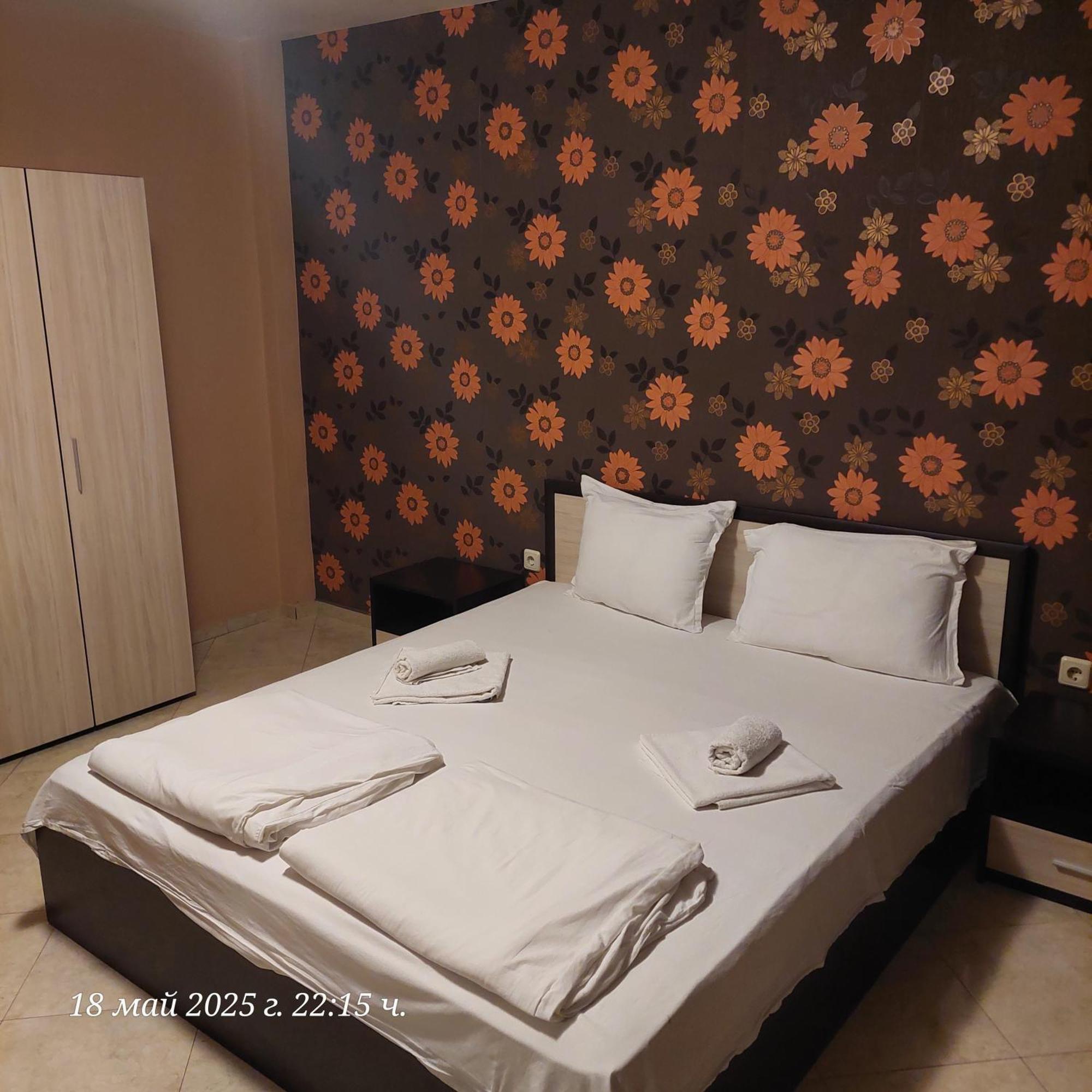 Hristovi Apartments & Studios Pomorie Ngoại thất bức ảnh