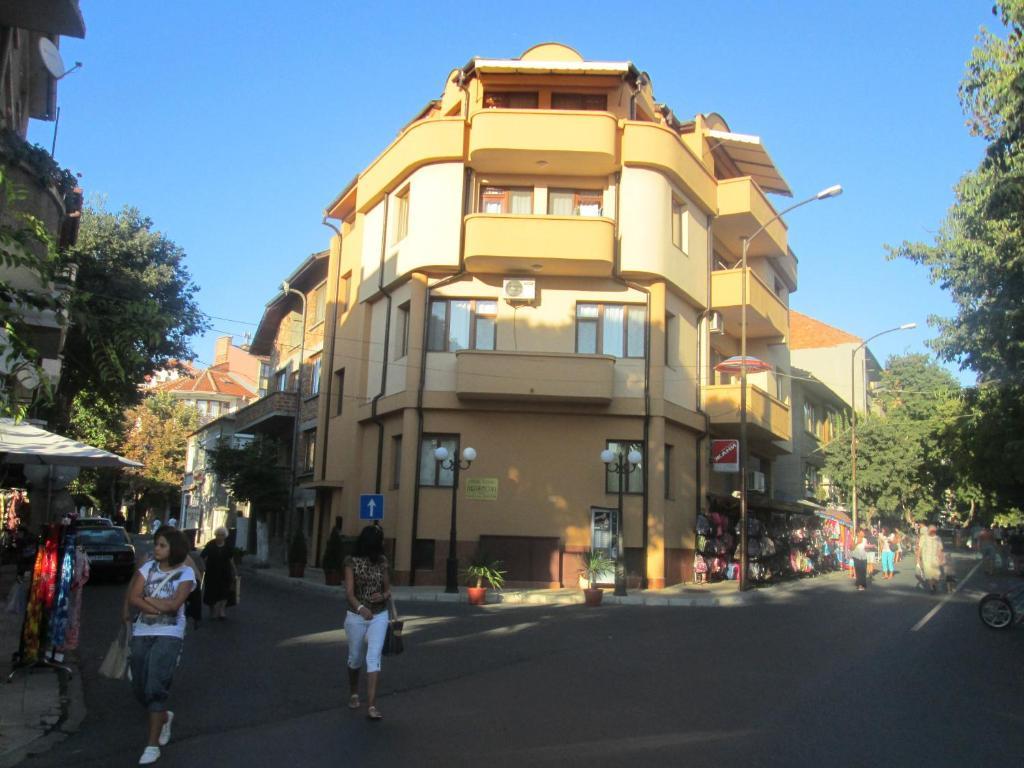 Hristovi Apartments & Studios Pomorie Ngoại thất bức ảnh