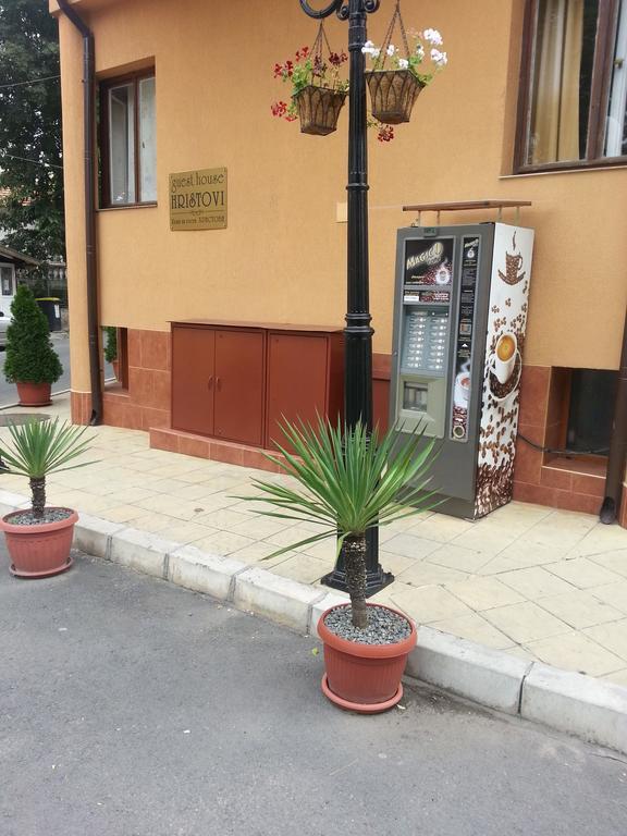Hristovi Apartments & Studios Pomorie Ngoại thất bức ảnh