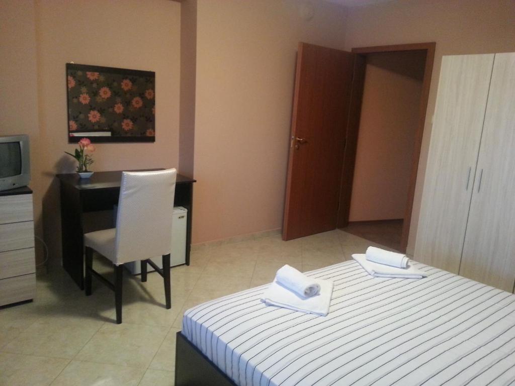 Hristovi Apartments & Studios Pomorie Phòng bức ảnh