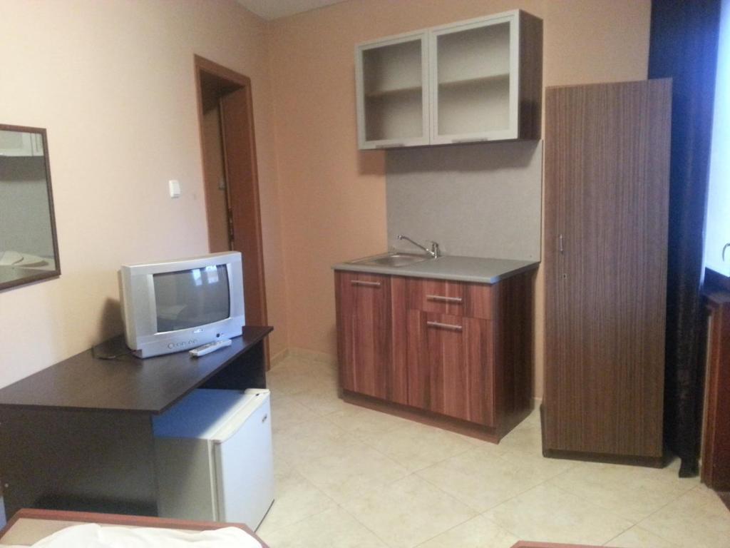 Hristovi Apartments & Studios Pomorie Phòng bức ảnh