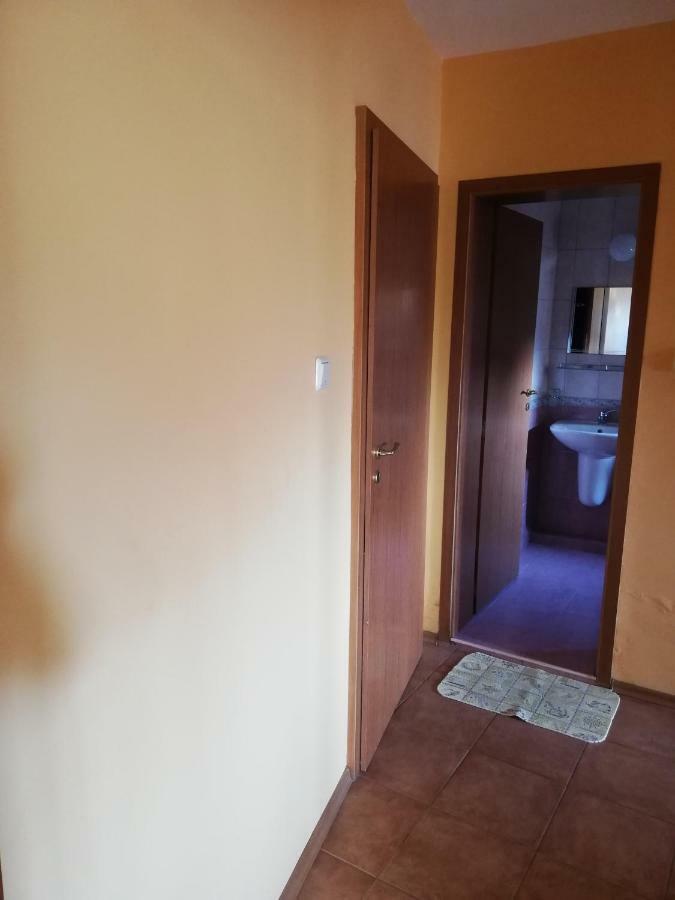 Hristovi Apartments & Studios Pomorie Ngoại thất bức ảnh