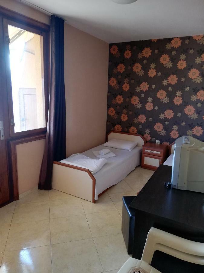 Hristovi Apartments & Studios Pomorie Ngoại thất bức ảnh